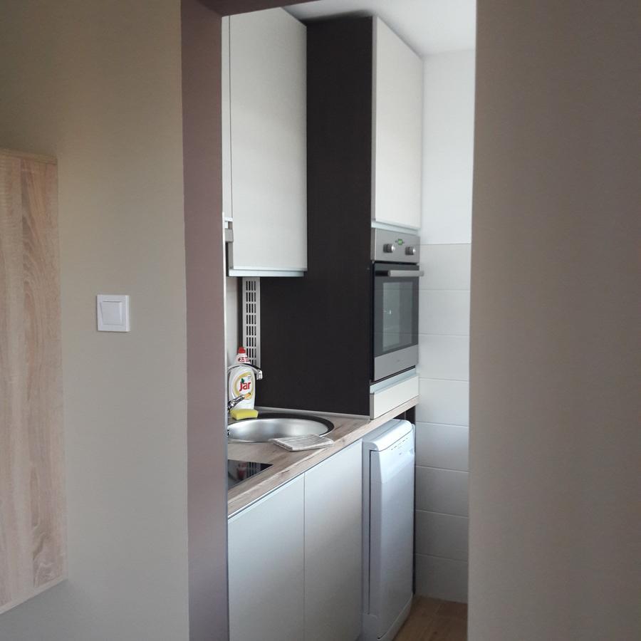 Studio 18 Apartman Kazincbarcika Bagian luar foto