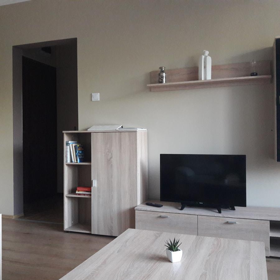 Studio 18 Apartman Kazincbarcika Bagian luar foto